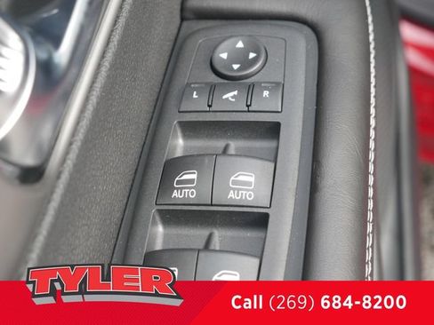 New 2027 Chrysler Pacifica Limited FWD image 22