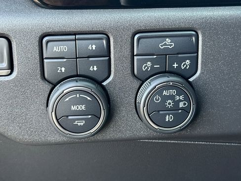 Used 2024 Chevrolet Silverado 1500 LT Trail Boss w/ Convenience Package II image 36