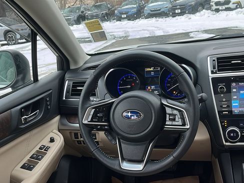 Used 2019 Subaru Outback 3.6R Limited image 23