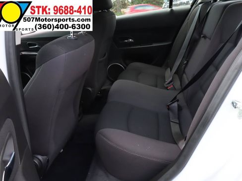 Used 2016 Chevrolet Cruze LT w/ Sun And Sound Package FWD image 13