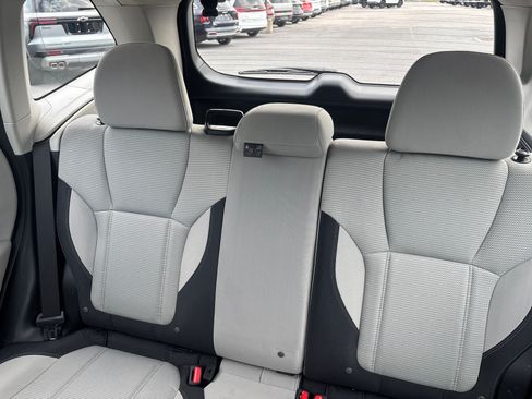 Used 2019 Subaru Forester AWD/4WD image 23