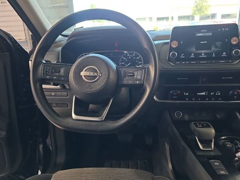 Used 2023 Nissan Rogue SV AWD/4WD image 16