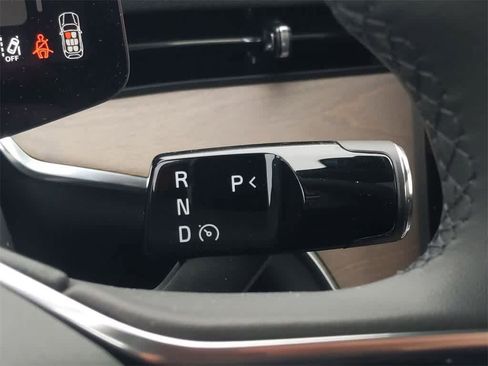 New 2025 Volvo EX90 Plus image 30