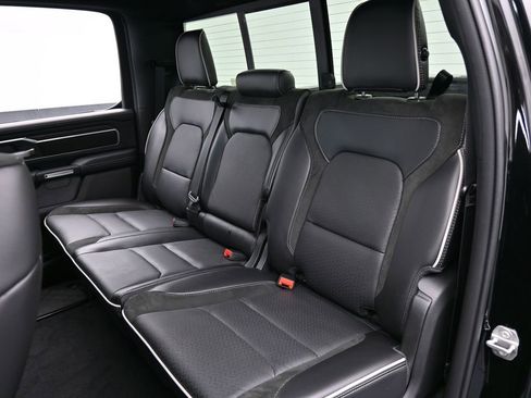 Used 2025 RAM 1500 Laramie w/ Night Edition image 34