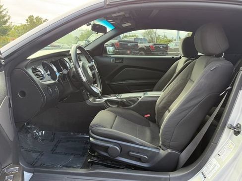Used 2013 Ford Mustang Convertible RWD image 15