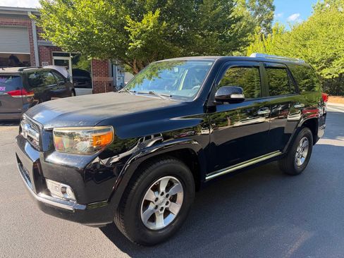 Used 2013 Toyota 4Runner SR5 w/ Convenience Pkg RWD image 1