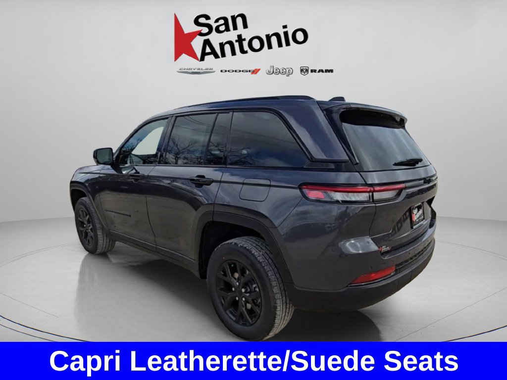 New 2025 Jeep Grand Cherokee Altitude RWD image 10