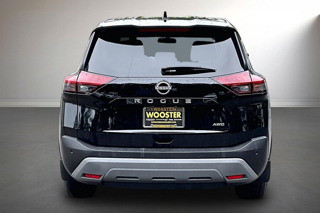 Used 2022 Nissan Rogue S AWD/4WD image 6