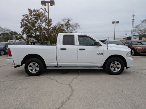 Used 2018 RAM 1500 Express image 3
