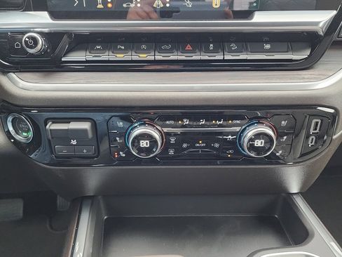 New 2026 GMC Sierra 1500 SLT image 29