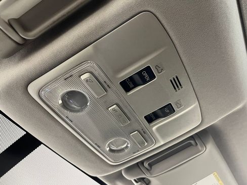 Used 2015 Toyota RAV4 XLE image 26