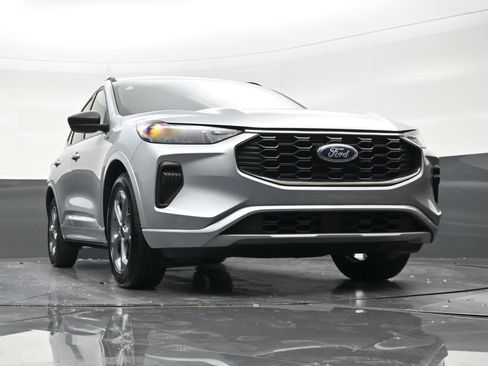 Used 2024 Ford Escape ST-Line w/ Tech Pack #1 FWD image 24