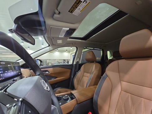 New 2026 Nissan Rogue Platinum w/ Platinum Premium Package image 7