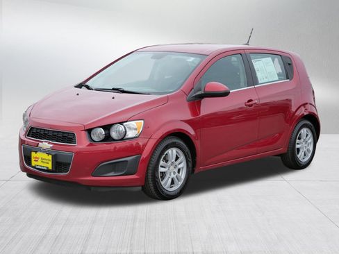 Used 2012 Chevrolet Sonic LT image 3