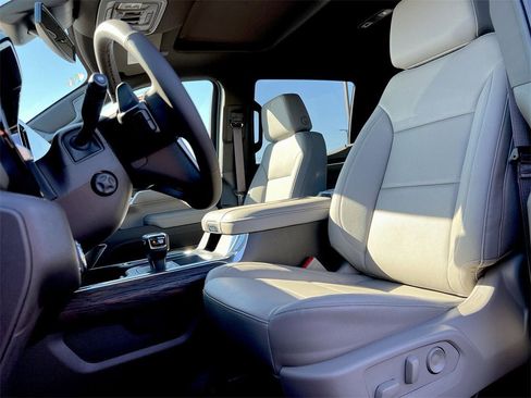 New 2026 GMC Sierra 1500 SLT w/ SLT Premium Plus Package image 17