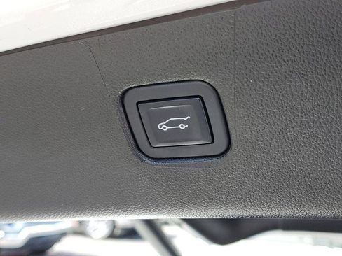 Certified 2023 Chevrolet Blazer LT w/ Convenience Package FWD image 32