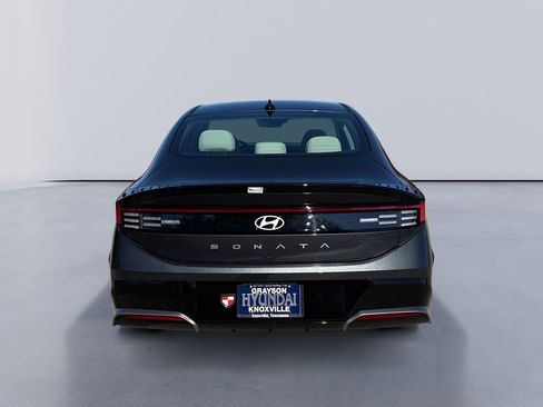New 2026 Hyundai Sonata SEL FWD image 4