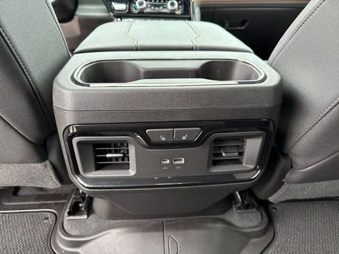 Used 2023 GMC Sierra 1500 AT4 w/ Technology Package AWD/4WD image 34