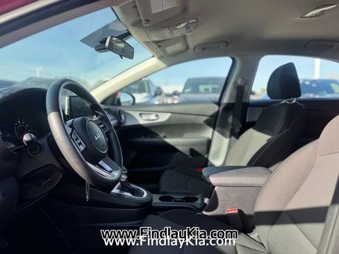 Certified 2024 Kia Forte LXS image 6