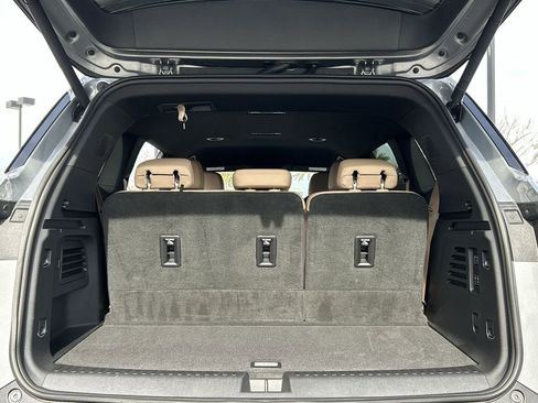 Used 2025 Buick Enclave Preferred w/ Power Package image 26