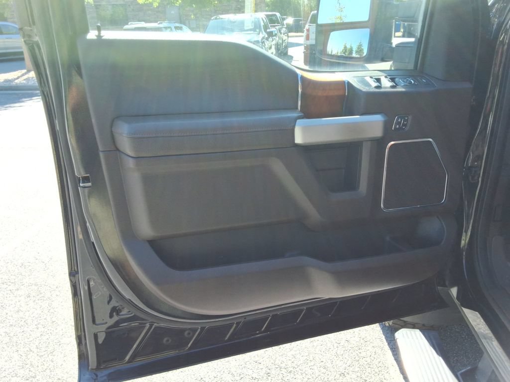 Used 2021 Ford F350 King Ranch w/ King Ranch Ultimate Package AWD/4WD image 23