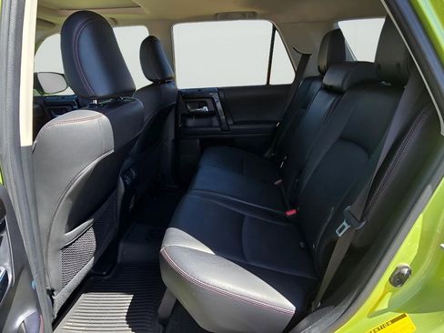 Used 2023 Toyota 4Runner TRD Off-Road Premium w/ Moonroof Package AWD/4WD image 26