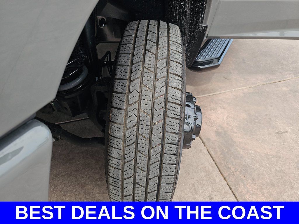 New 2027 RAM 3500 Big Horn AWD/4WD image 35