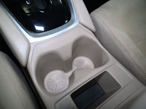 Used 2016 Nissan Rogue SV image 27