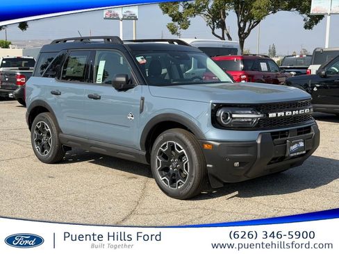 New 2026 Ford Bronco Sport Outer Banks w/ Outer Banks Tech Package+ AWD/4WD image 1