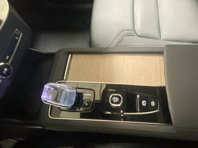 Certified 2026 Volvo XC90 B6 Plus AWD/4WD image 23