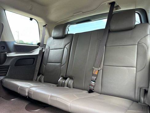 Used 2019 GMC Yukon Denali w/ Denali Ultimate Package RWD image 16