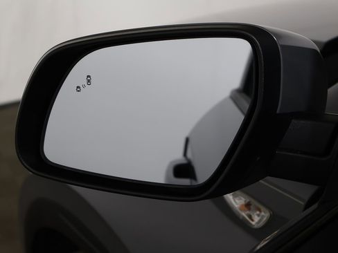 Used 2021 Hyundai Venue SEL FWD image 30