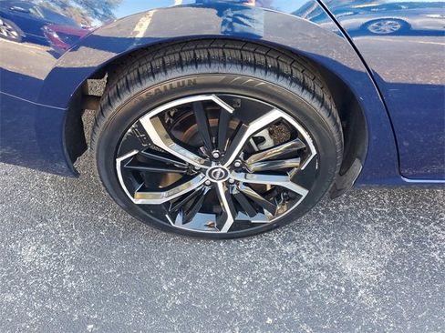 Used 2023 Nissan Altima 2.5 SR image 6