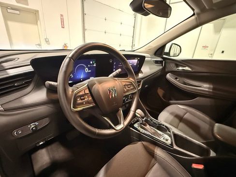 Used 2025 Buick Encore GX Preferred FWD image 16