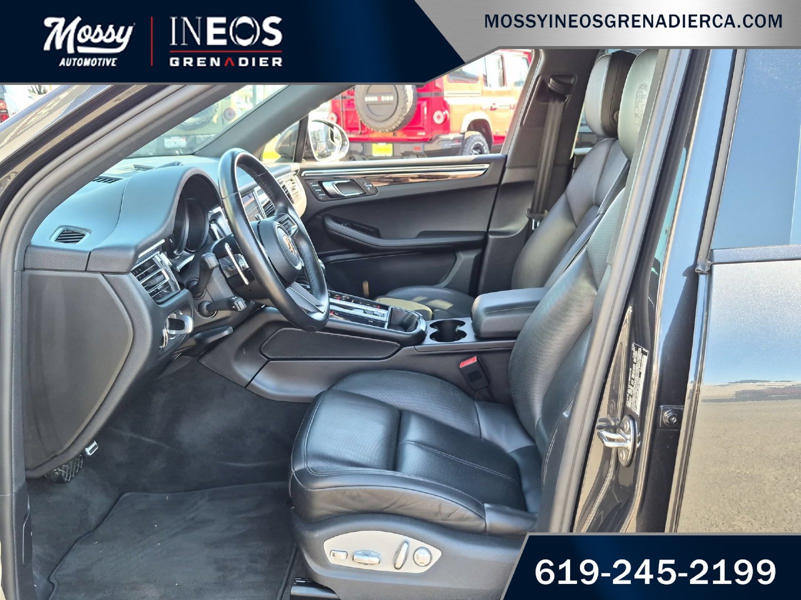 Used 2023 Porsche Macan AWD/4WD image 13