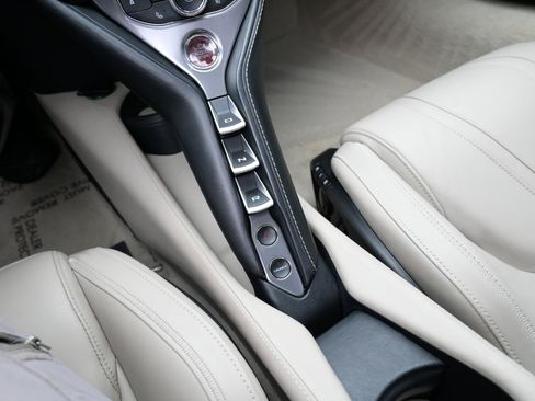 Used 2018 McLaren 720S Luxury RWD image 28