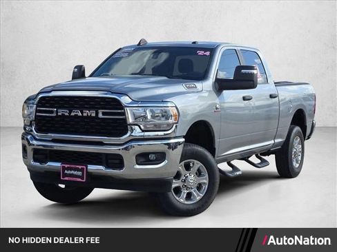 Used 2024 RAM 3500 Big Horn AWD/4WD image 1