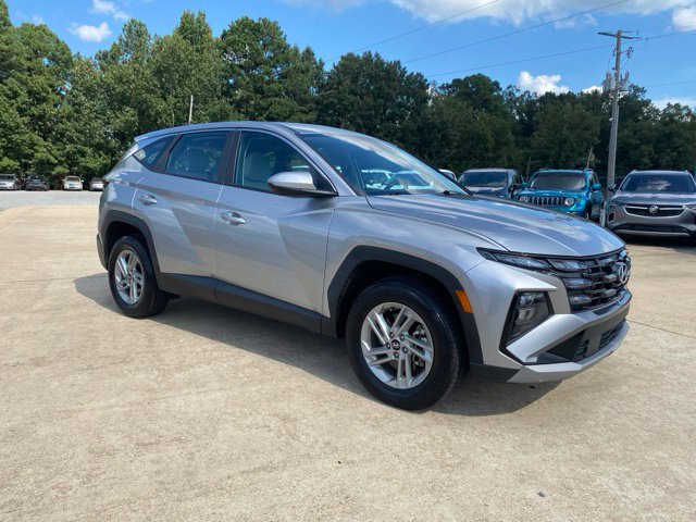 Used 2025 Hyundai Tucson SE AWD/4WD image 7