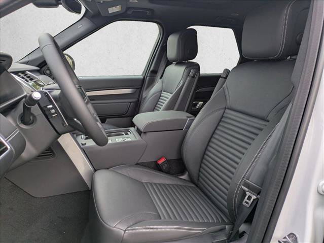 New 2026 Land Rover Discovery Limited Edition AWD/4WD image 4