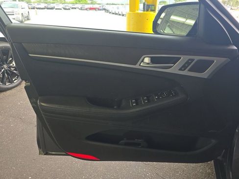 Used 2016 Hyundai Genesis 3.8 w/ Option Group 04 image 14