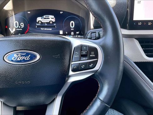 Used 2025 Ford Explorer Active w/ Active Comfort Package AWD/4WD image 7