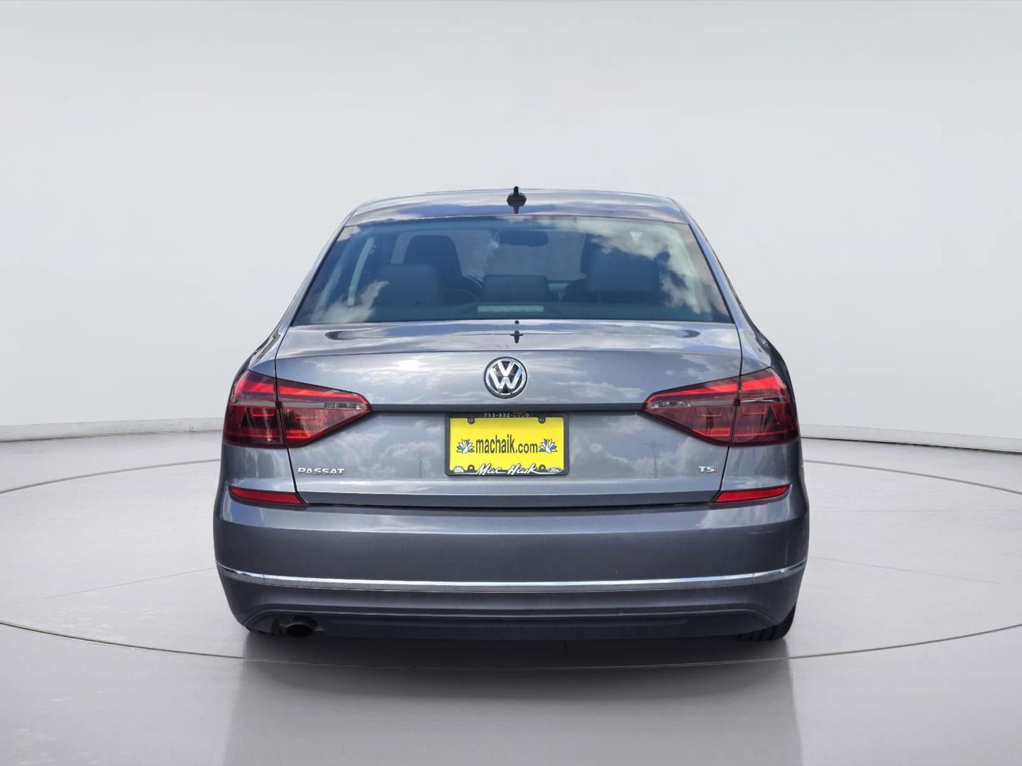 Used 2019 Volkswagen Passat 2.0T Wolfsburg FWD image 5