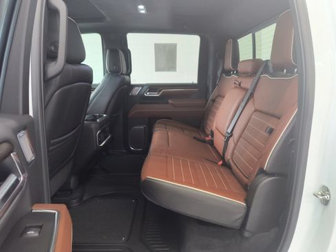 Used 2025 GMC Sierra 2500 Denali Ultimate AWD/4WD image 30