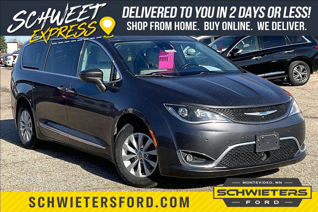 Used 2018 Chrysler Pacifica Touring-L Plus FWD image 1