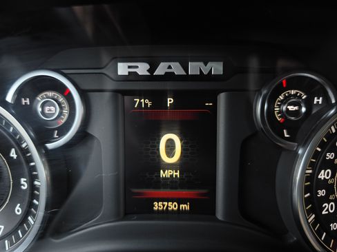 Used 2021 RAM 2500 Tradesman AWD/4WD image 24