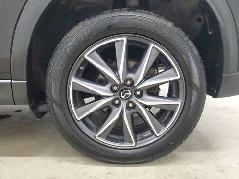 Used 2018 MAZDA CX-5 Touring w/ Preferred Equipment Package image 12