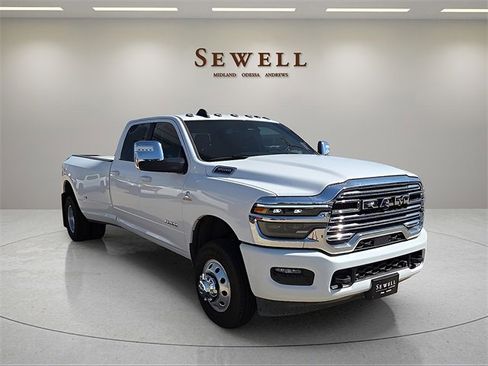 New 2026 RAM 3500 Laramie w/ Max Tow Package image 6