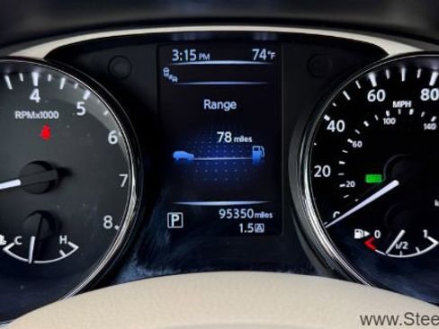 Used 2015 Nissan Rogue SV w/ SV Premium Package image 27