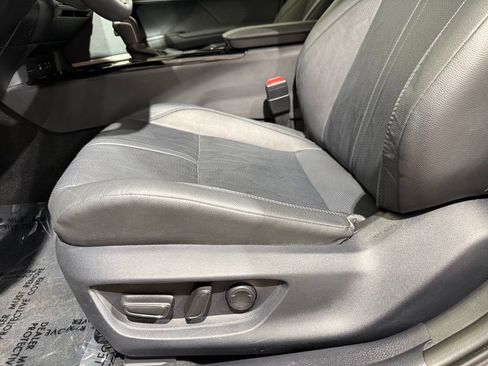 Used 2025 Toyota Camry XSE AWD/4WD image 15