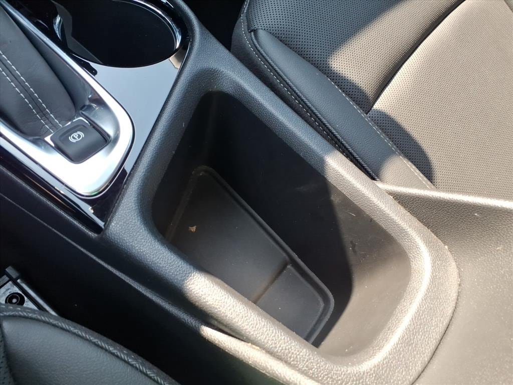 Used 2024 Buick Encore GX Sport Touring AWD/4WD image 31